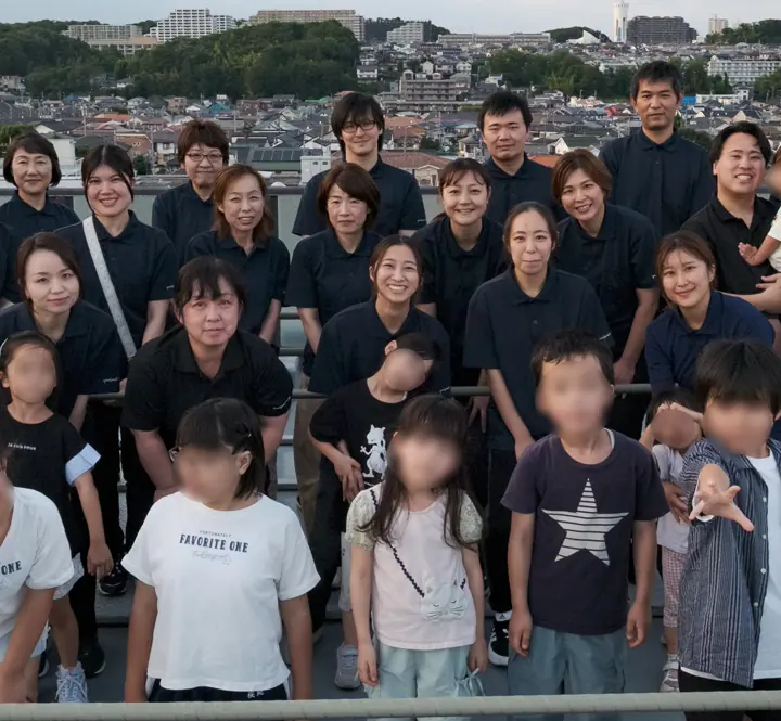 スタッフ集合写真